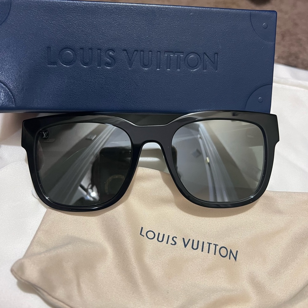 Authentic Louis Vuitton sunglasses